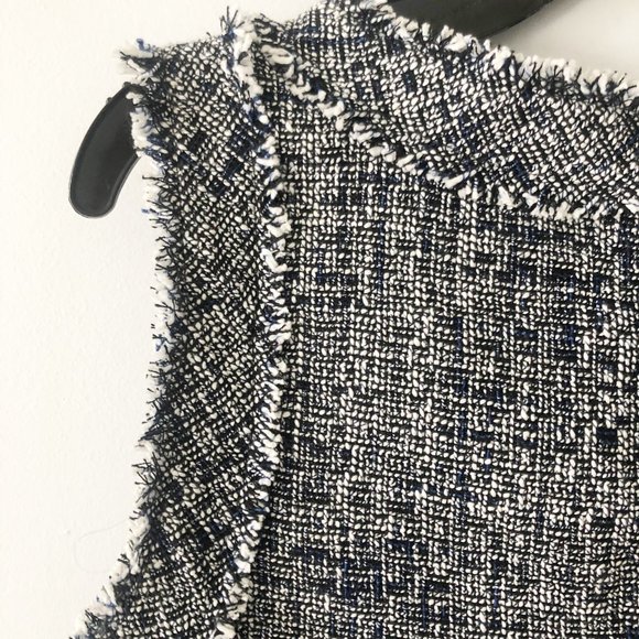 ✨ Tweed Tank Top | Banana Republic - Picture 2 of 6